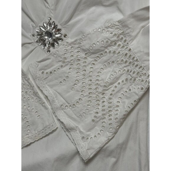 Cynthia Steffe‎ White Tunic Top Rhinestone Embellishment Brooch Eyelet Sleeves 2 - Picture 4 of 7